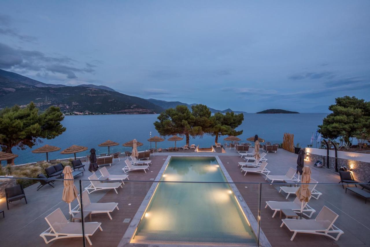 Trizonia Bay Hotel Bagian luar foto